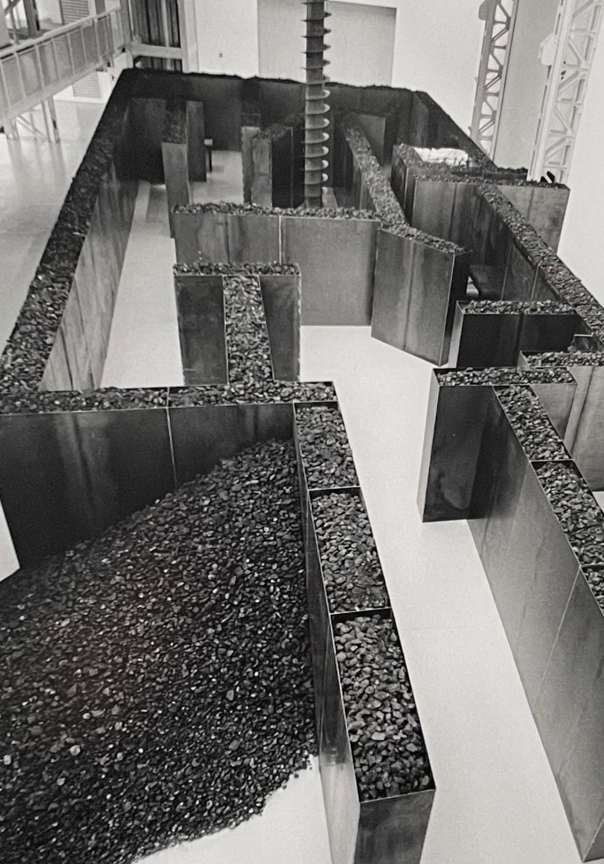 Atto Unico — Photograph by Carlo Orsi for Jannis Kounellis — Ref. 7618
